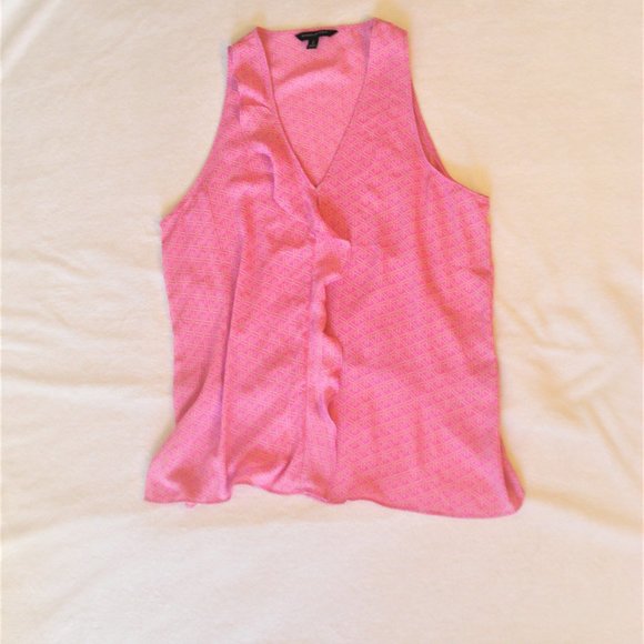 Banana Republic Chic pink sleeveless blouse - Picture 2 of 8